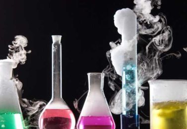 شرایط نگهداری مواد شیمیایی در آزمایشگاه چگونه است؟